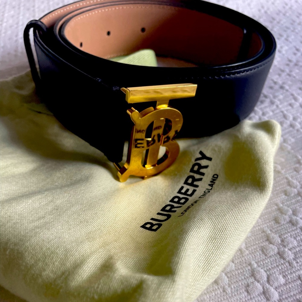 Burberry leather belt